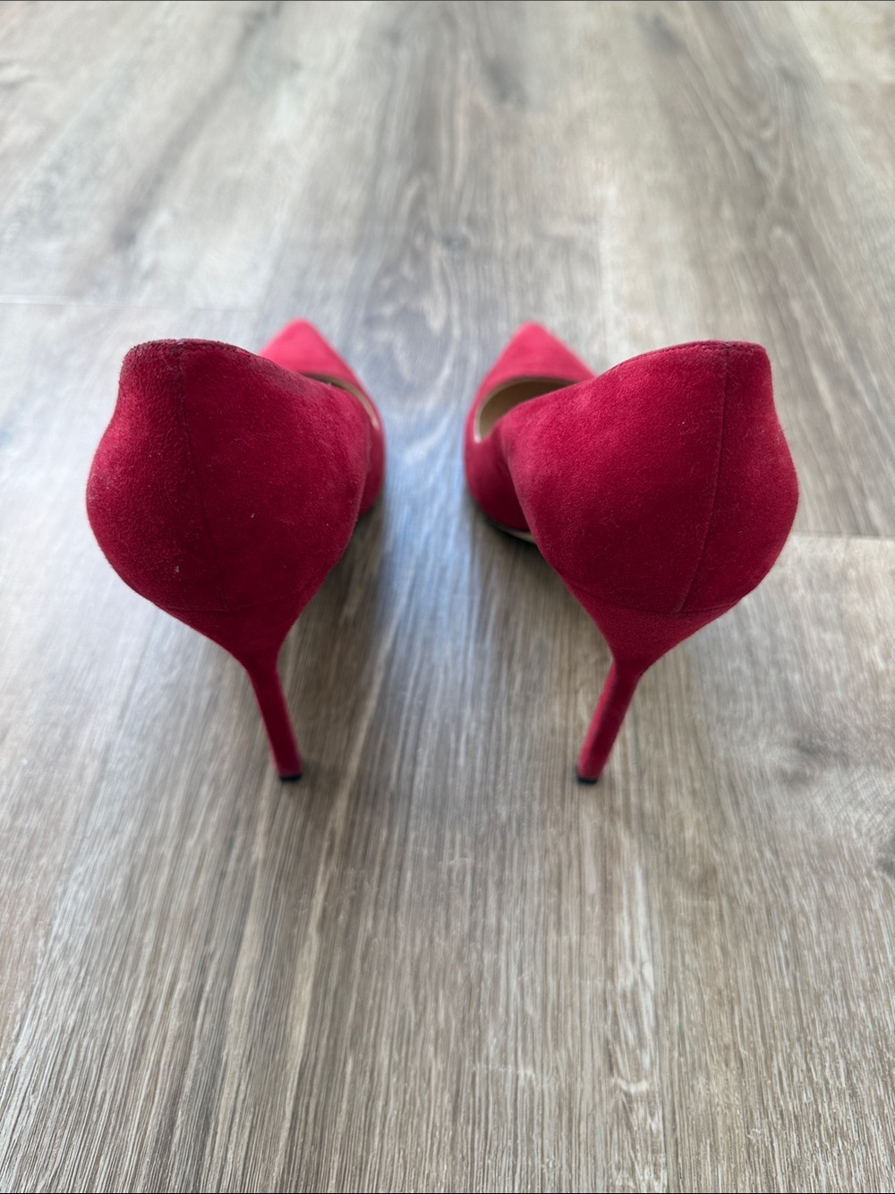 Manolo Blahnik Crimson Suede Pointed-Toe Pumps - Picture 2 of 10